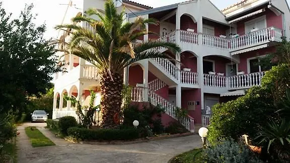 Apartmani Andelo, Tommy, Leon